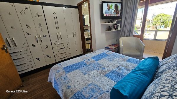 Casa 2 dormitórios no bairro Hípica