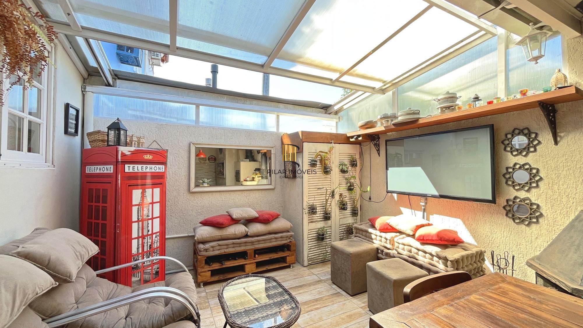 Casa de Condomínio 3 dormitórios no bairro Guarujá