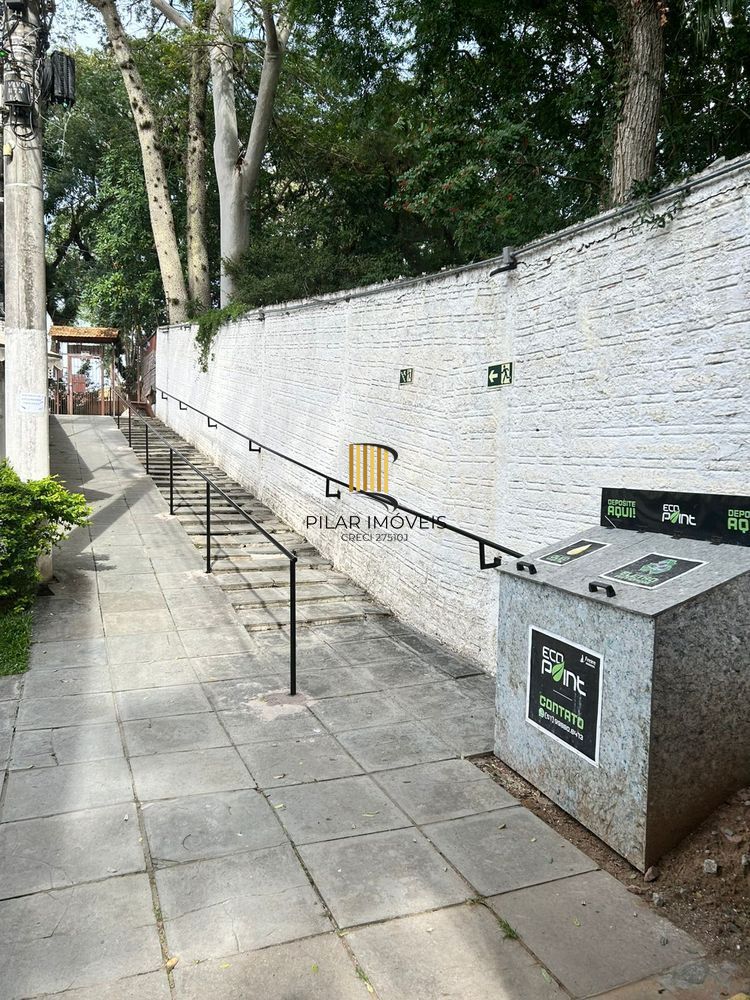 Casa de Condomínio 1 dormitório no bairro Guarujá