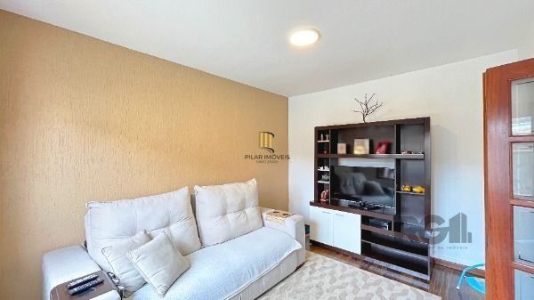 Casa em Porto Alegre, no bairro Aberta dos Morros, com 3 dormitório(s), à venda.