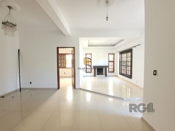 Casa 5 dormitórios no bairro Aberta dos Morros