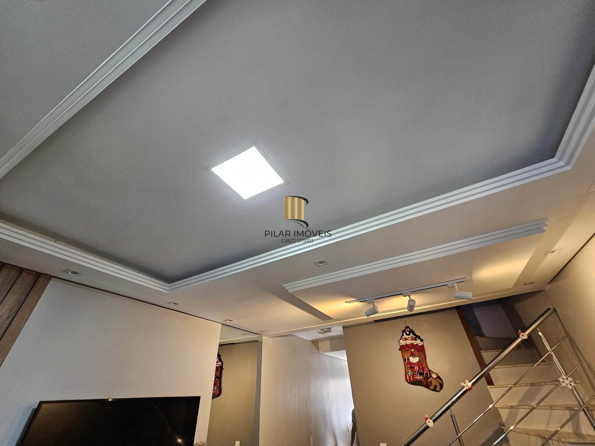 Sobrado em condomínio fechado