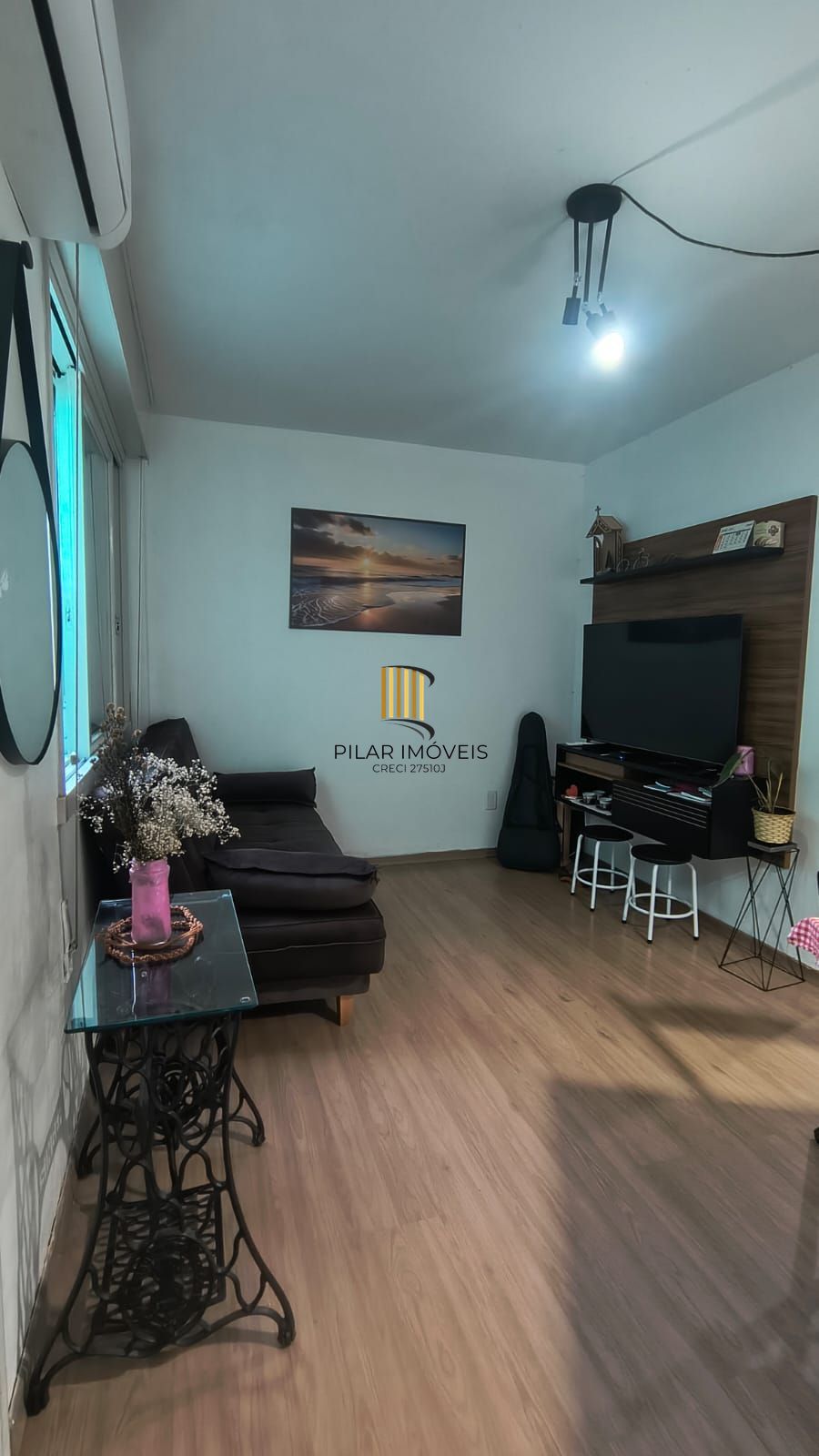 Apartamento térreo com um dormitório, com suíte, totalmente mobiliado no bairro Camaquã