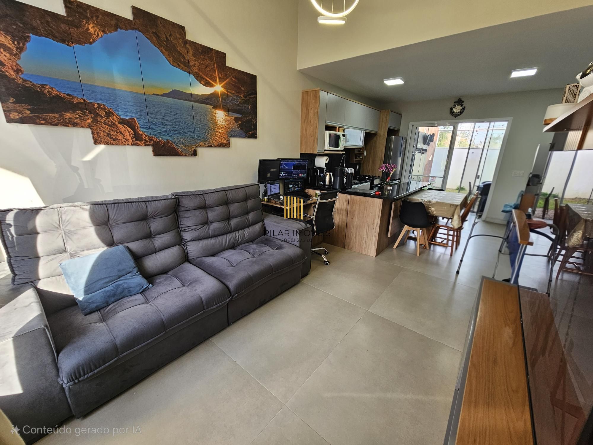 Casa para Venda - 90m², 3 dormitórios, sendo 1 suites, Hípica