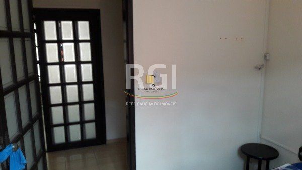 Casa para Venda - 190m², 3 dormitórios, sendo 1 suites, 2 vagas - Cavalhada