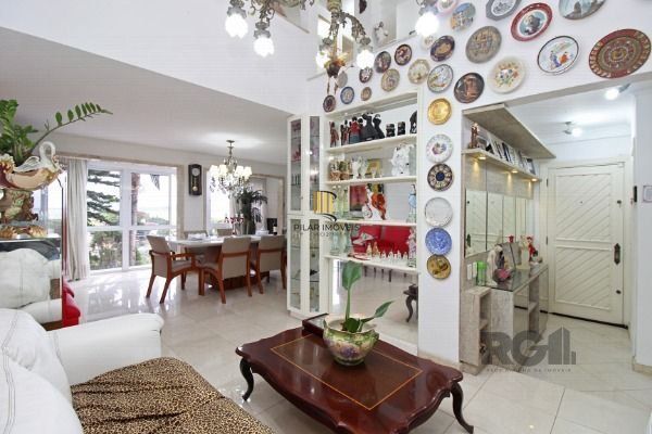 Casa Condominio para Venda - 201m², 3 dormitórios, sendo 1 suites, 2 vagas - Tristeza