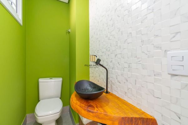 Casa Condominio em Porto Alegre, no bairro Aberta dos Morros, com 3 dormitório(s), e 3 banheiros, à venda.