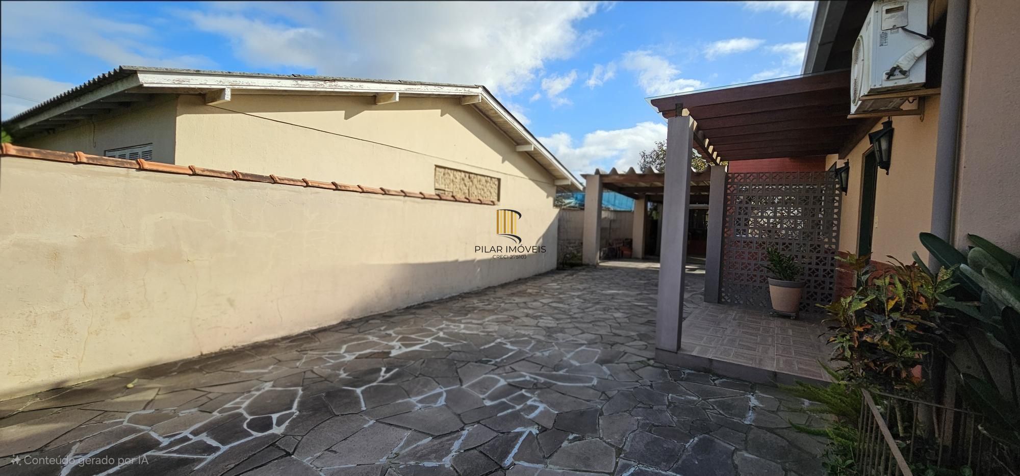 Casa de Condomínio 3 dormitórios no bairro Hípica