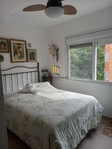 Apartamento em Porto Alegre, no bairro Cavalhada, com 2 dormitório(s), e 2 banheiros, à venda.