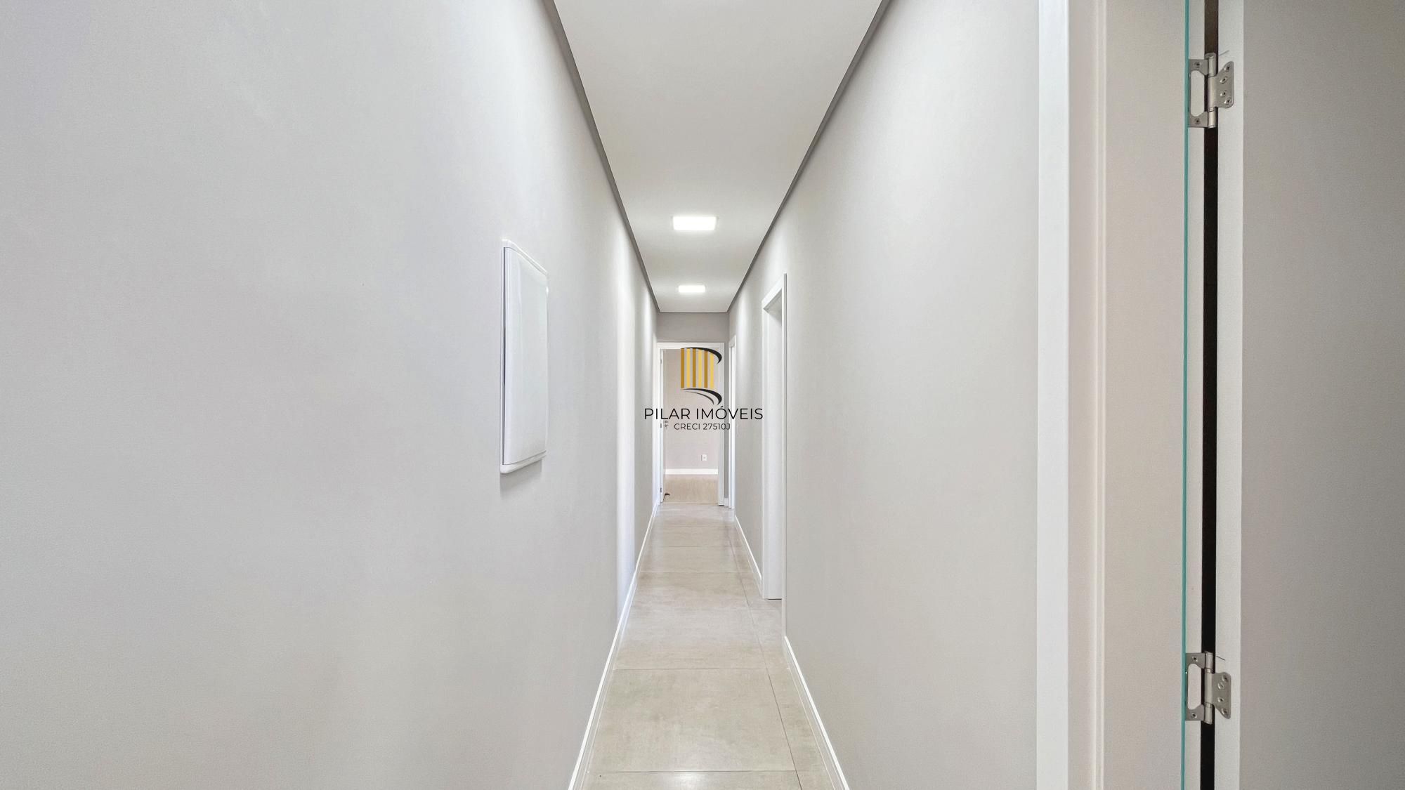 Casa Condominio em Porto Alegre, no bairro Hípica, com 3 dormitório(s), e 3 banheiros, à venda.