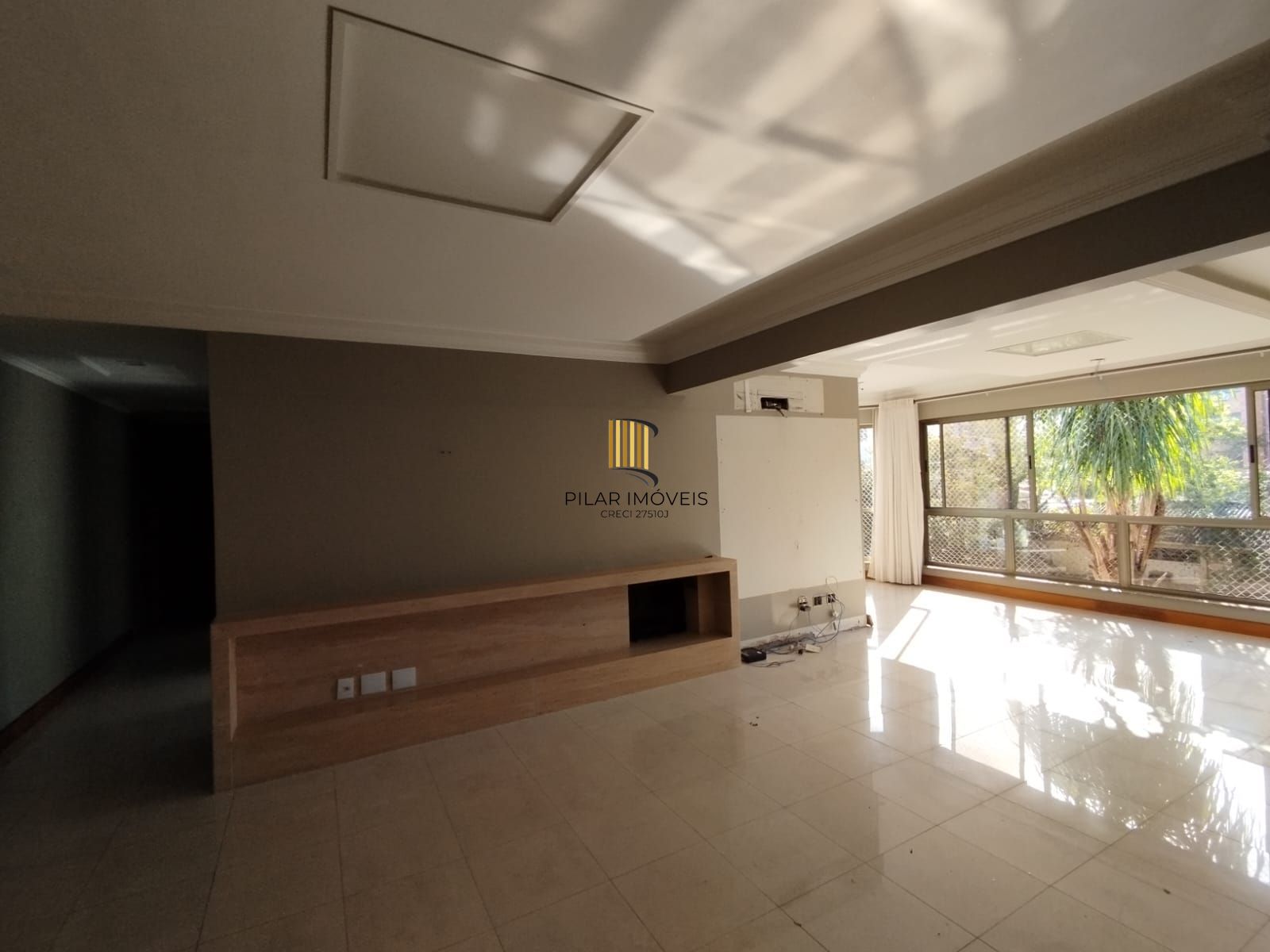 Apartamento com 3 dormitórios á venda no Bairro Tristeza.