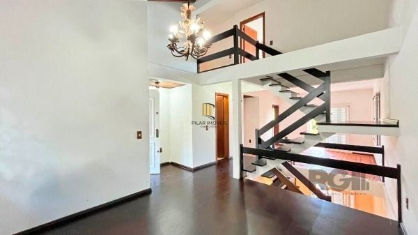 Casa para Venda - 206m², 3 dormitórios, sendo 1 suites, 4 vagas - Ipanema