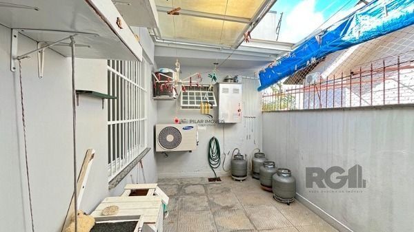 Casa Condominio em Porto Alegre, no bairro Santa Tereza, com 3 dormitório(s), e 3 banheiros, à venda.