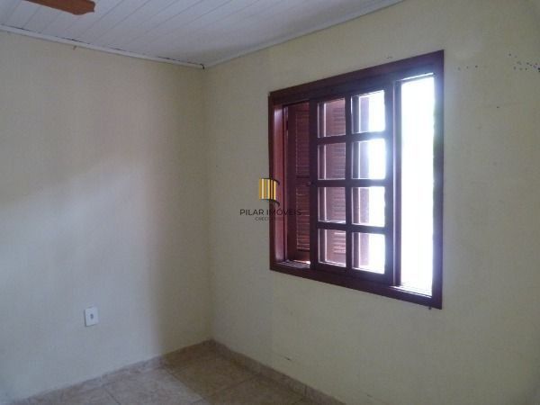 Casa para Venda - 90m², 3 dormitórios, 1 vaga - Restinga