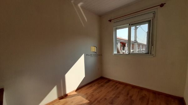 Casa Condominio em Porto Alegre, no bairro Restinga, com 2 dormitório(s), e 2 banheiros, à venda.