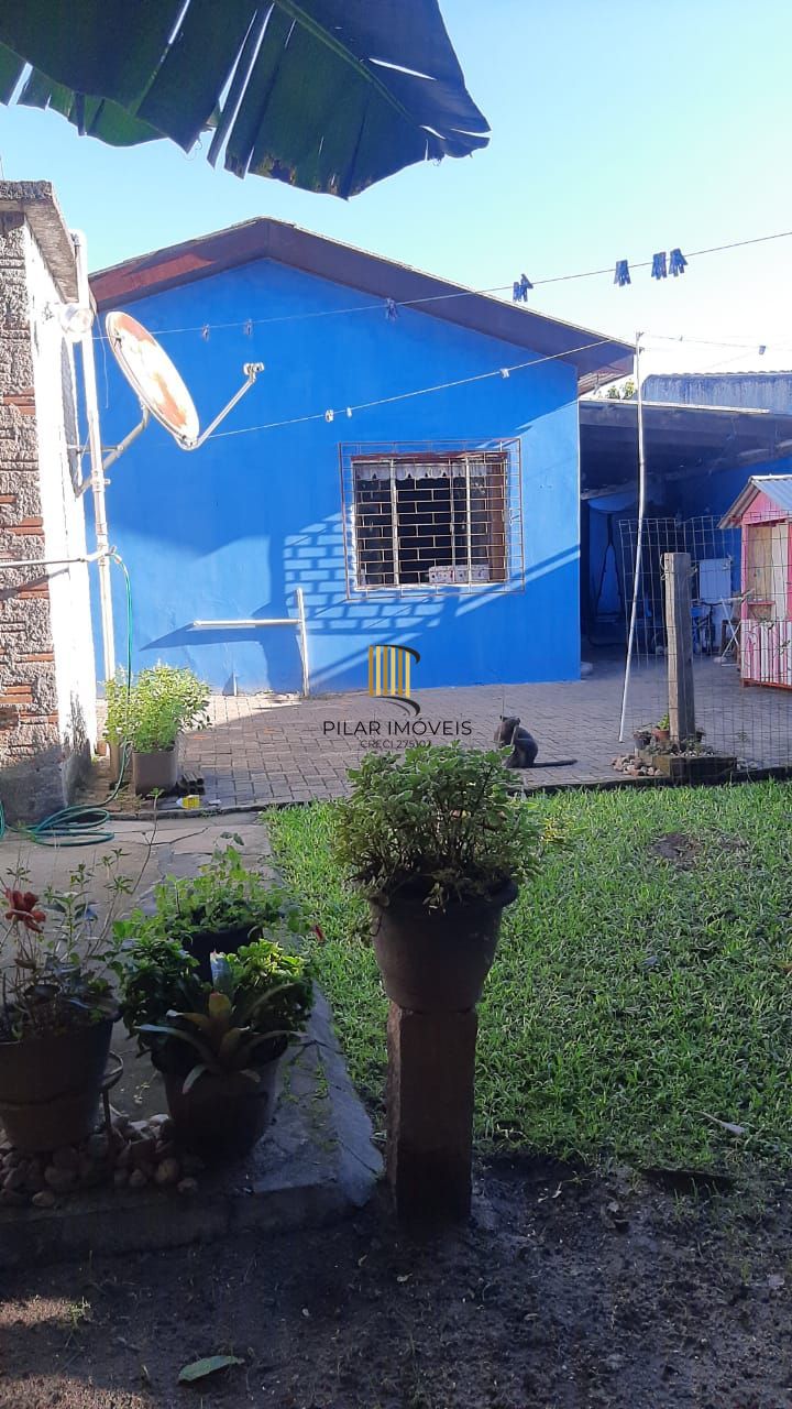 Casa 2 dormitórios no bairro Lami