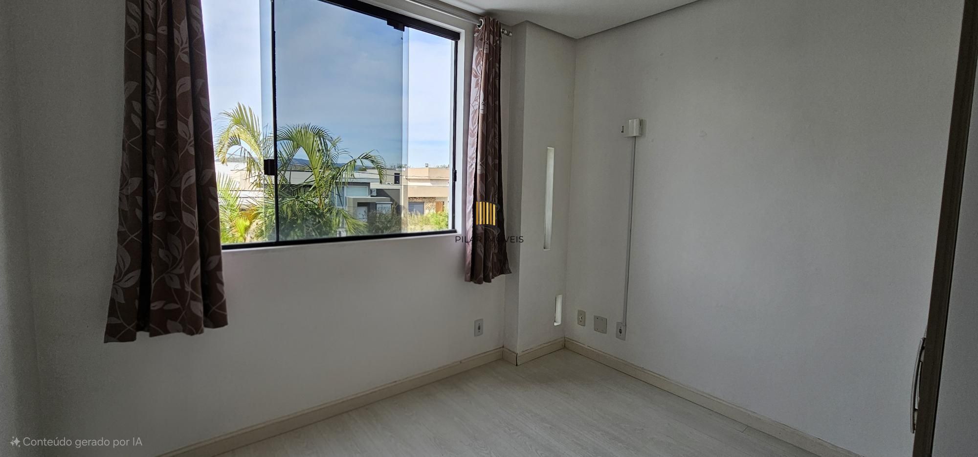 Casa 3 dormitórios no bairro Hípica