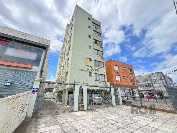 Apartamento em Porto Alegre, no bairro Medianeira, com 3 dormitório(s), e 3 banheiros, à venda.