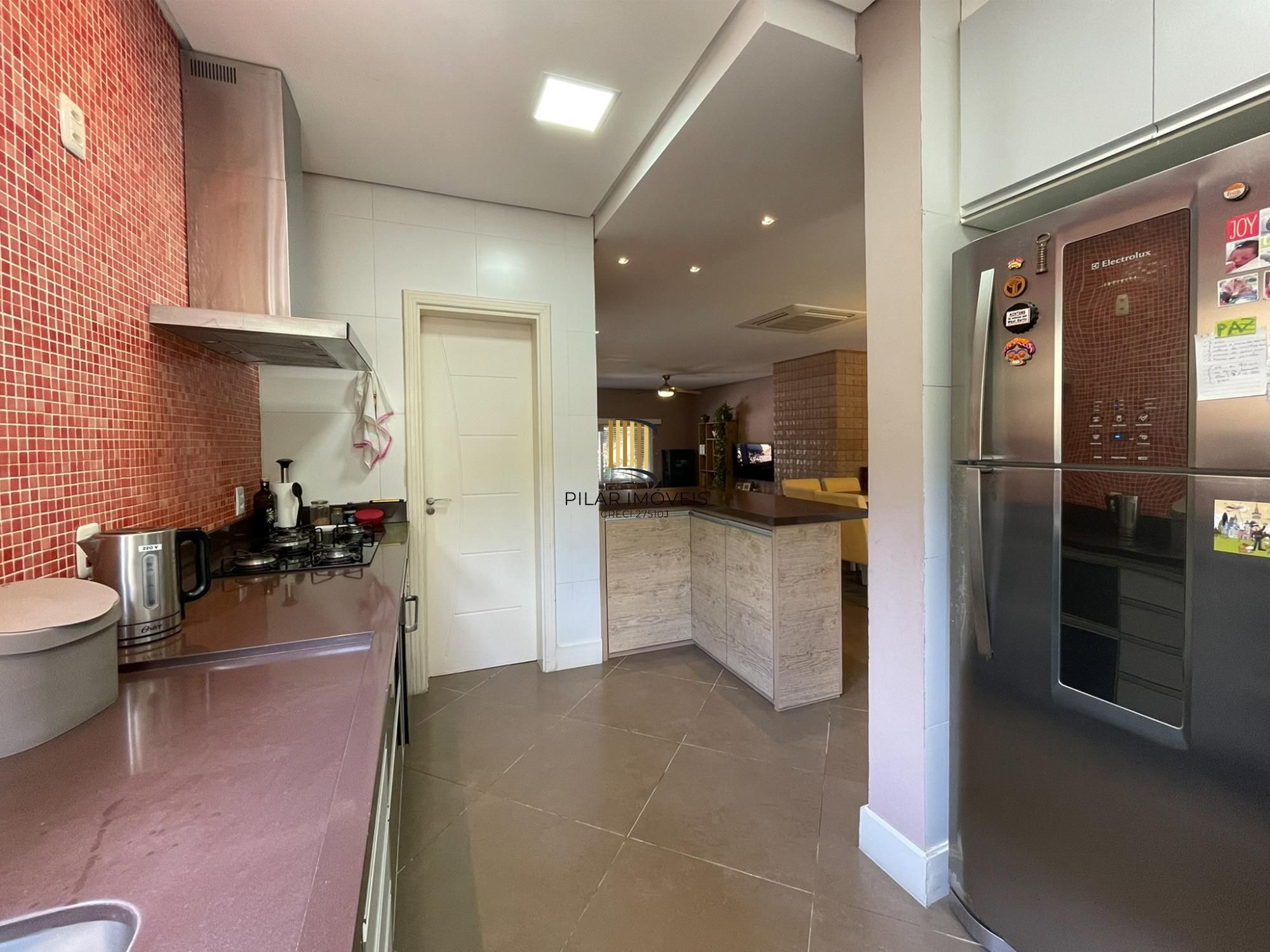 Linda e aconchegante casa em condomínio no Lagos de nova Ipanema