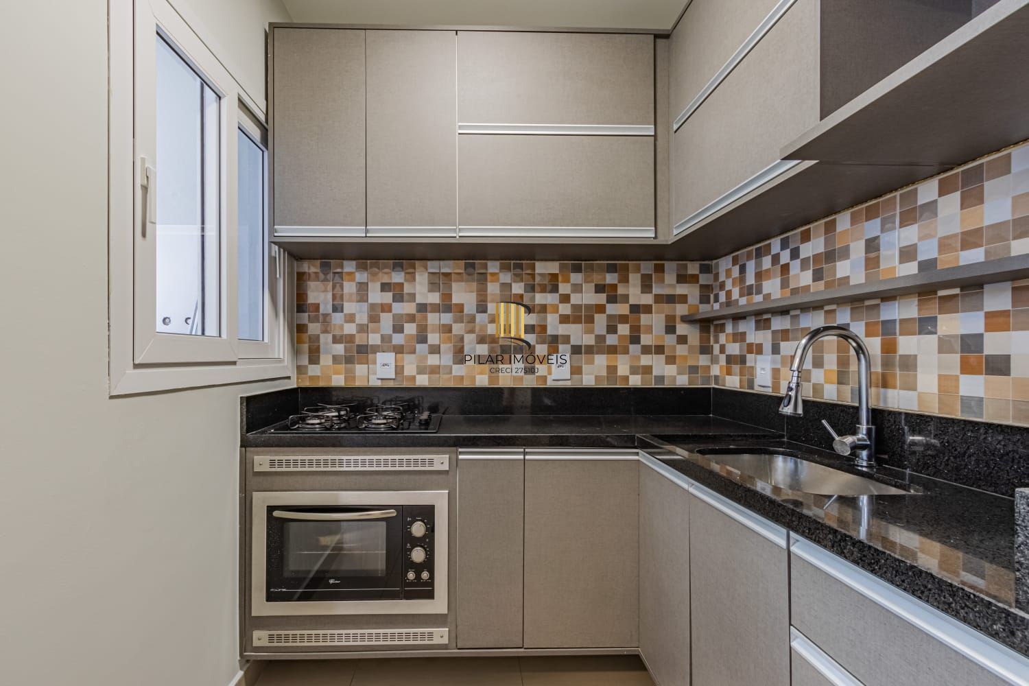 Sobrado 2 dormitórios com sótão em condomínio no bairro Hípica Urubatan zona sul de Porto Alegre !