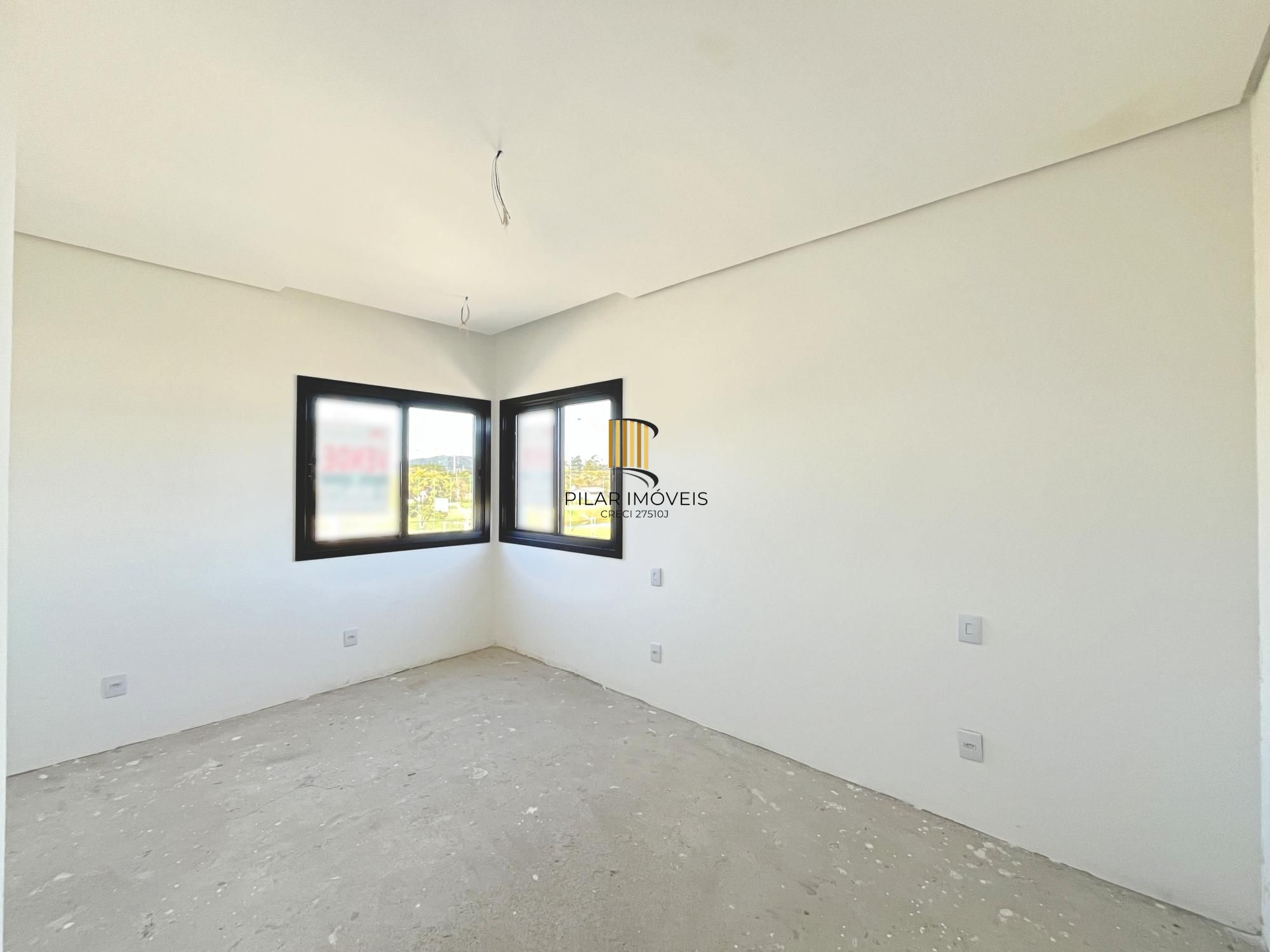 Casa em Porto Alegre, no bairro Hípica, com 3 dormitório(s), e 3 banheiros, à venda.