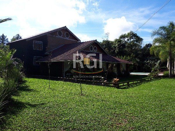 Sítio para Venda - 364m², 3 dormitórios, sendo 1 suites, 2 vagas - São Caetano