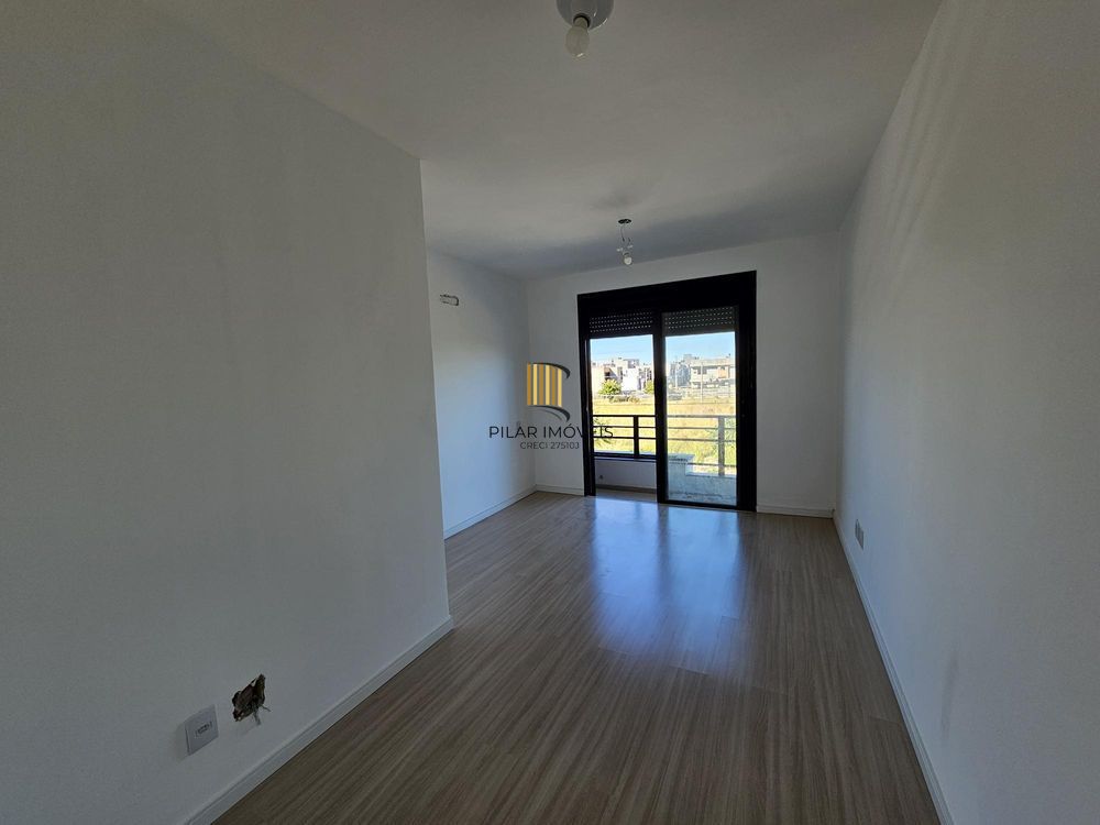 Casa 2 dormitórios no bairro Hípica