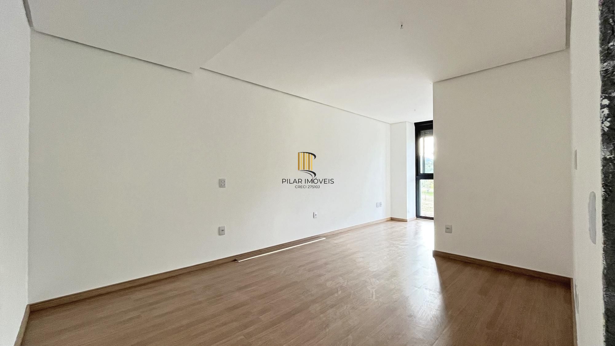 Casa Condominio em Porto Alegre, no bairro Hípica, com 3 dormitório(s), e 3 banheiros, à venda.