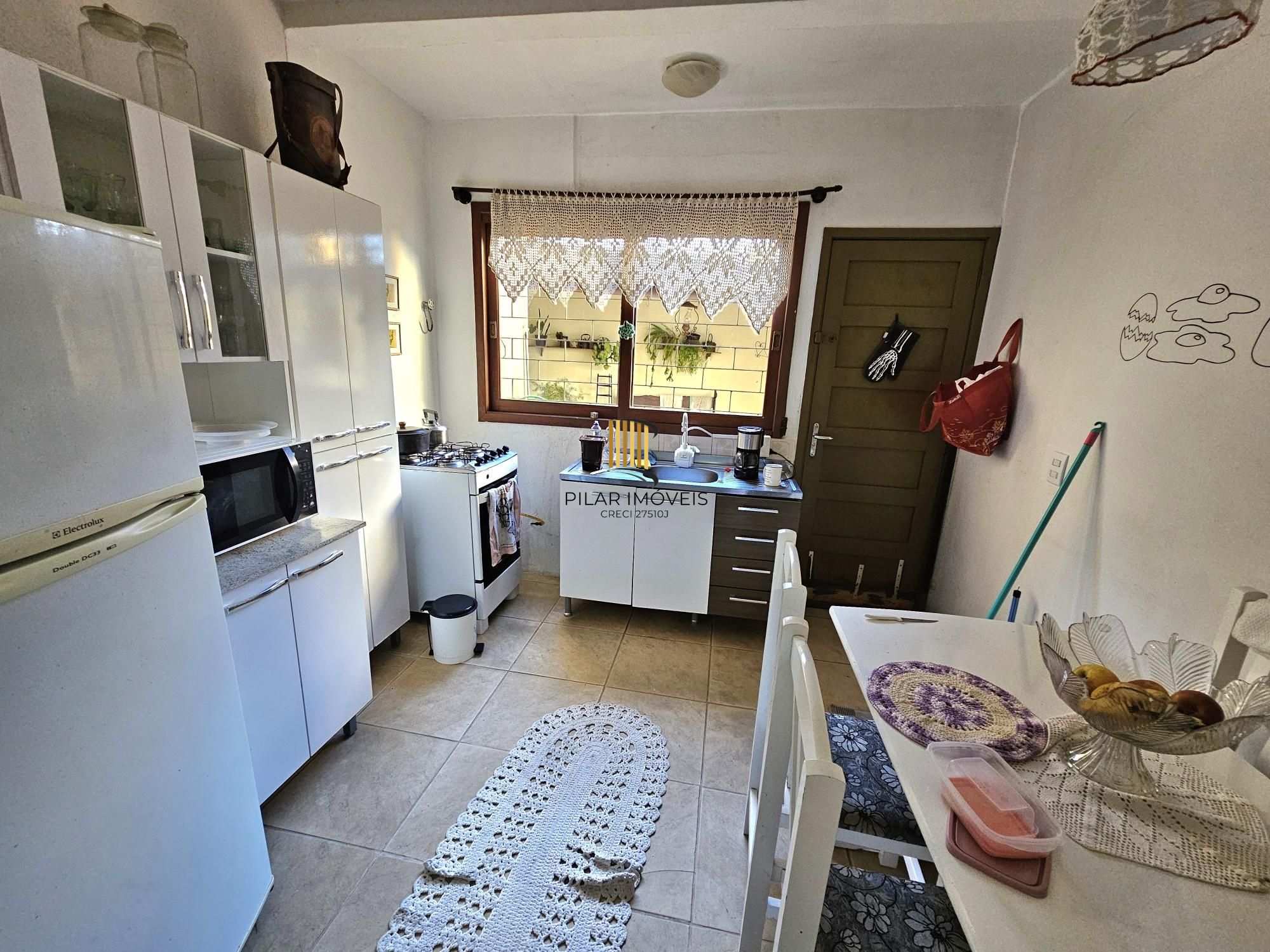 Casa 3 dormitórios no bairro Hípica