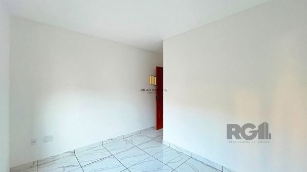 Casa para Venda - 79m², 2 dormitórios, sendo 2 suites, 2 vagas - Portal do Guarujá