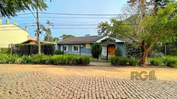 Casa em Porto Alegre, no bairro Ipanema, e 0 banheiros, à venda. - Pilar Imóveis
