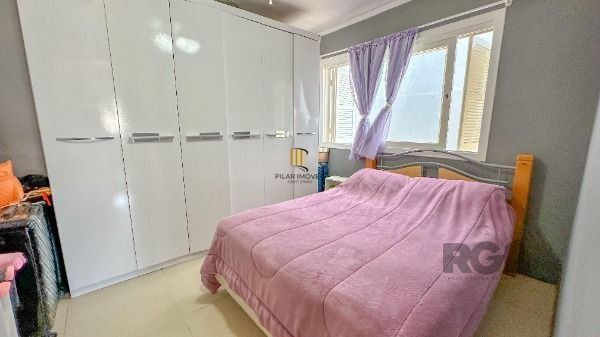 Casa para Venda - 137m², 3 dormitórios, sendo 1 suites, 3 vagas - Imperial Parque