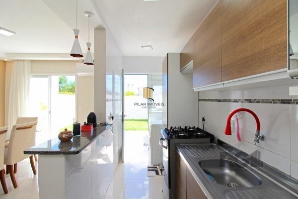 Casa 3 dormitórios no bairro Hípica