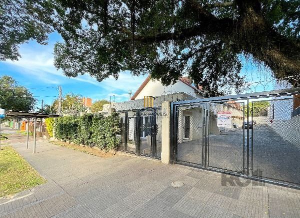 Casa Condominio para Venda - 110.02m², 3 dormitórios, sendo 1 suites, 2 vagas - Tristeza