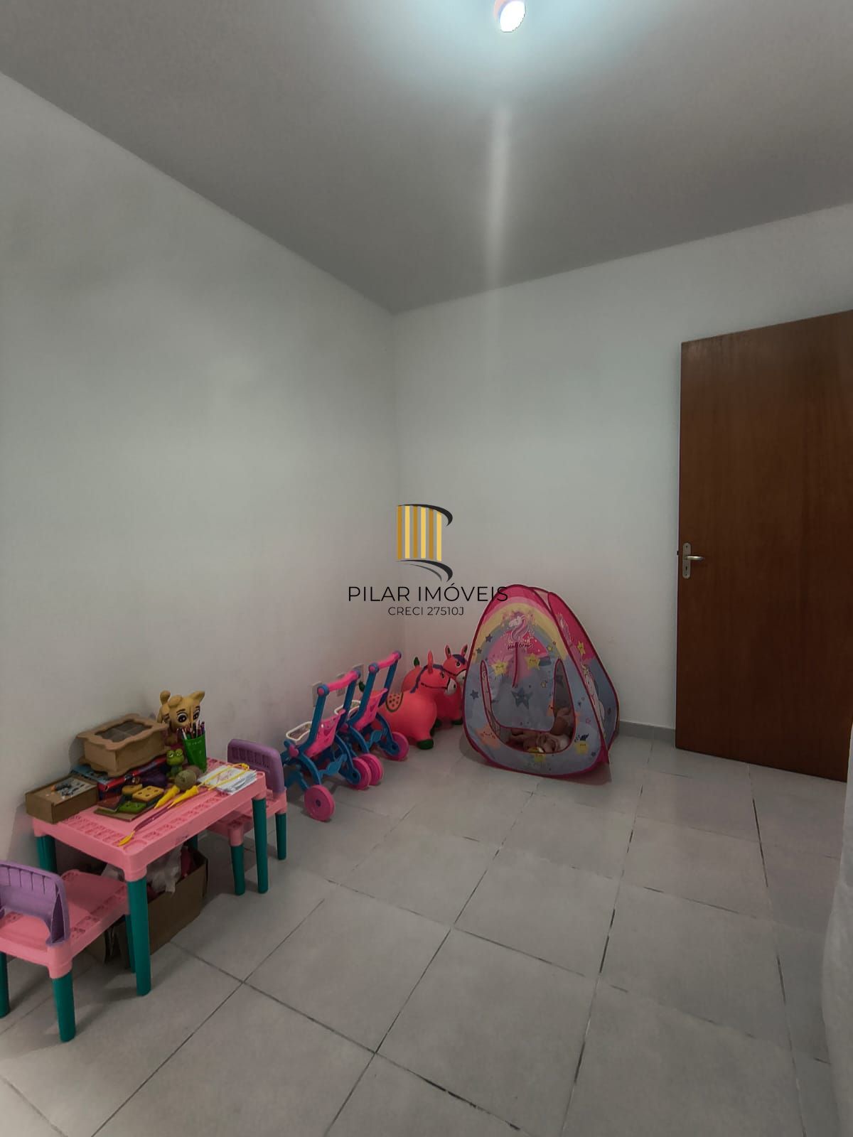 Casa terrea de 3 dormitorios sendo uma suite no bairro Hipica