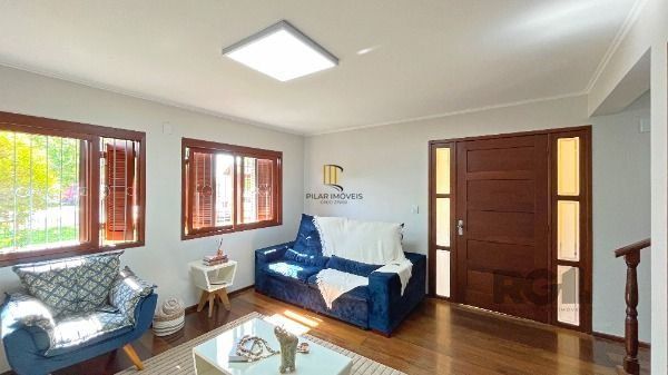 Casa 3 dormitórios no bairro Hípica