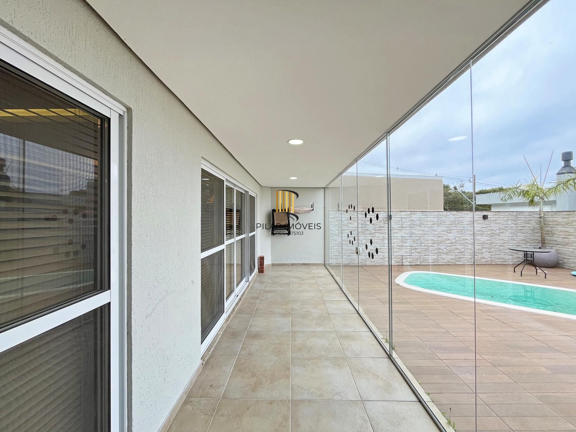Casa de Condomínio 3 dormitórios no bairro Hípica