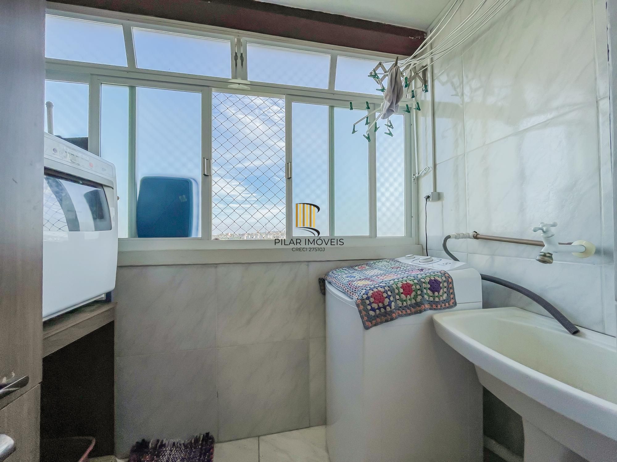 Apartamento 3 dormitórios no bairro Cavalhada