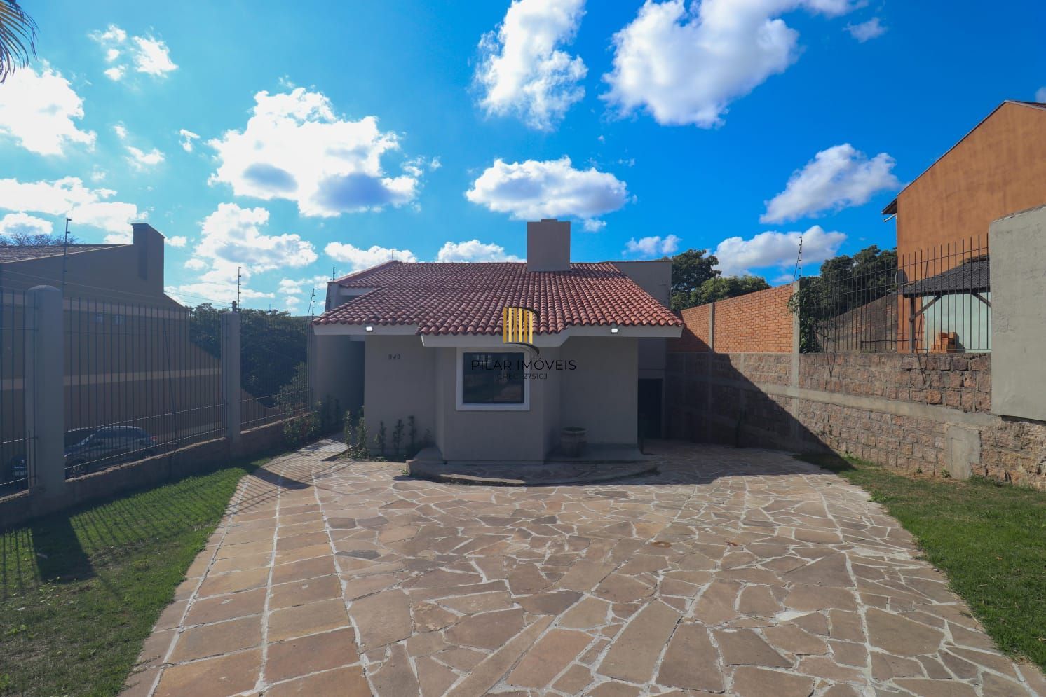 Casa 4 dormitórios no bairro Vila Nova - Pilar Imóveis