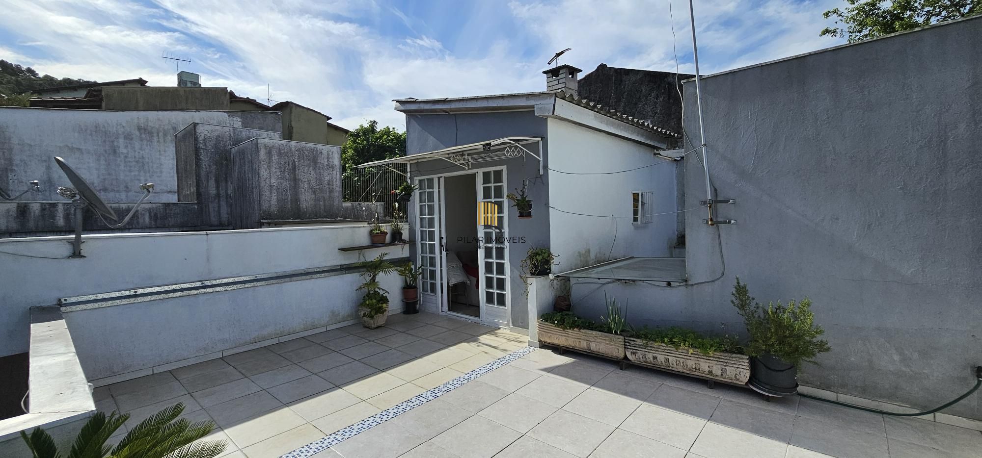 Casa 2 dormitórios no bairro Aberta dos Morros