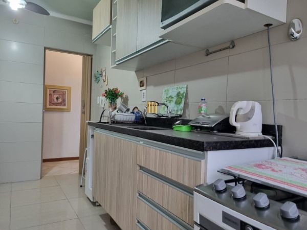Apartamento em Porto Alegre, no bairro Tristeza, com 2 dormitório(s), e 2 banheiros, à venda.