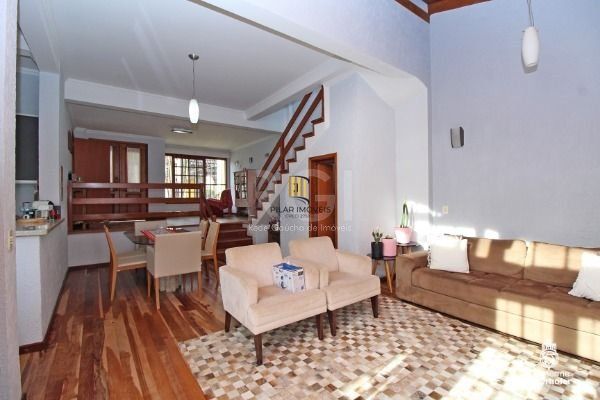 Casa para Venda - 208.06m², 3 dormitórios, sendo 1 suites, 2 vagas - Altos do Ipê