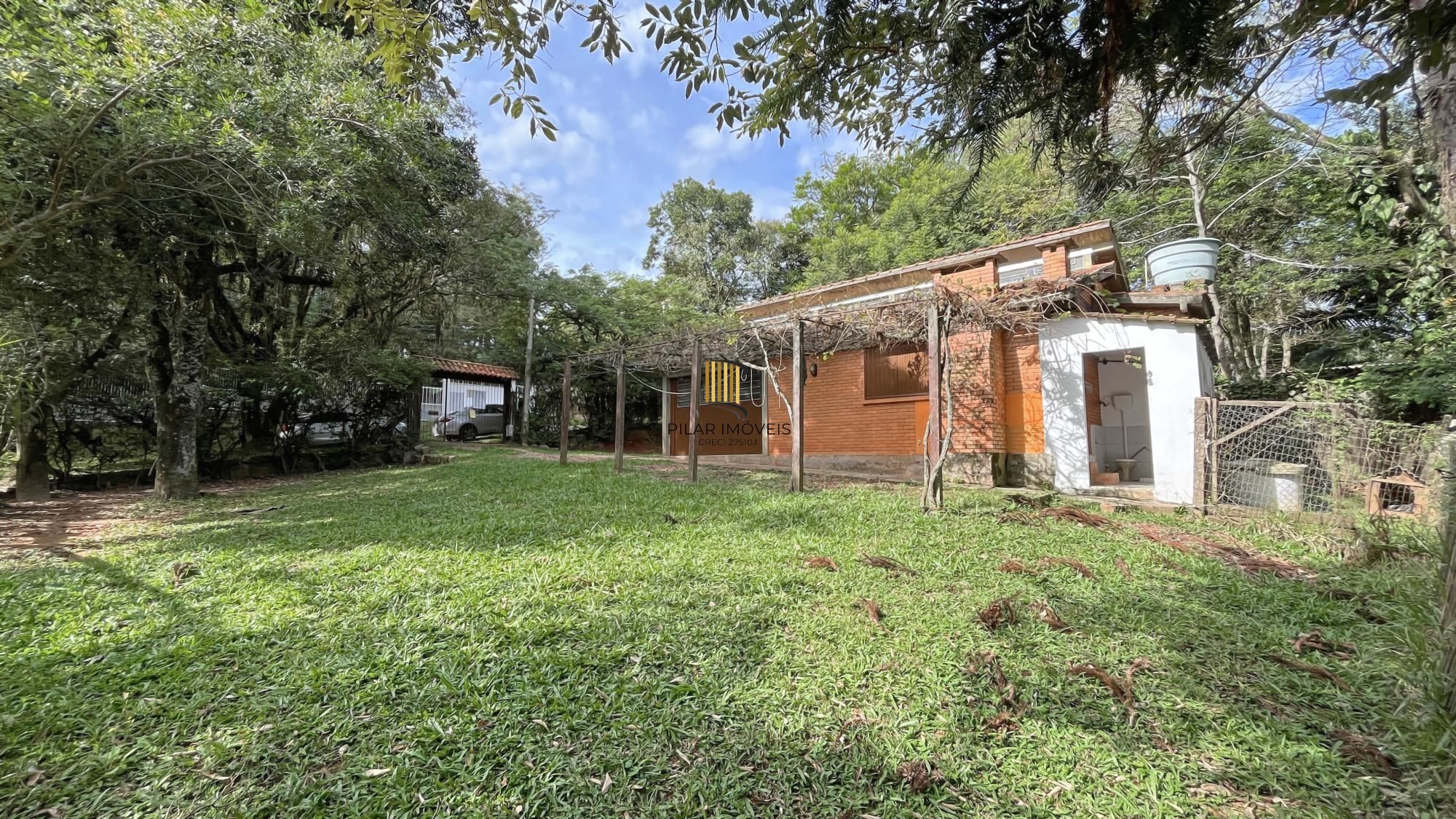Casa 1 dormitório no bairro Hípica