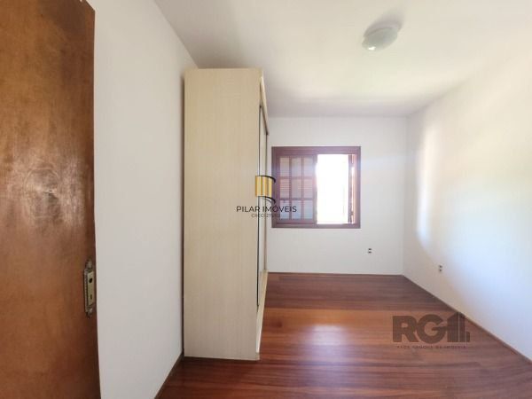 Casa 5 dormitórios no bairro Aberta dos Morros