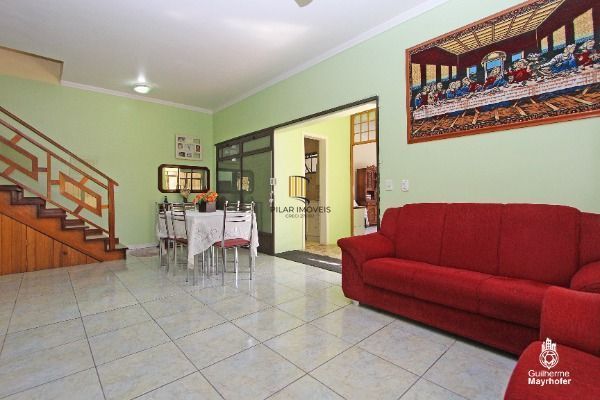 Casa para Venda - 229.6m², 3 dormitórios, sendo 1 suites, 4 vagas - Cavalhada