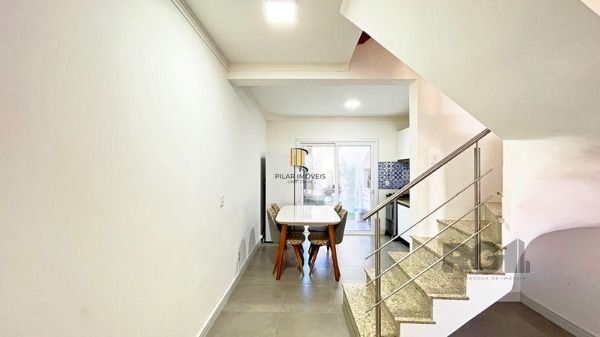 Casa em Porto Alegre, no bairro Hípica, com 2 dormitório(s), à venda.