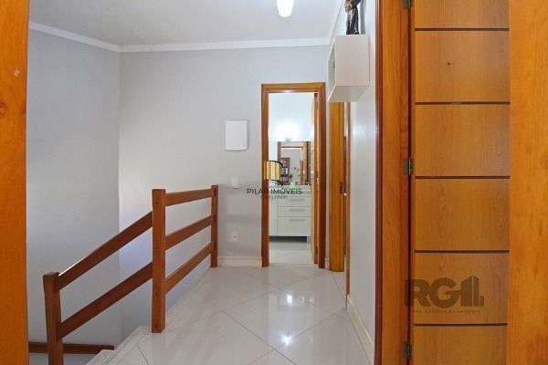 Casa Condominio para Venda - 197m², 3 dormitórios, sendo 1 suites, 2 vagas - Tristeza