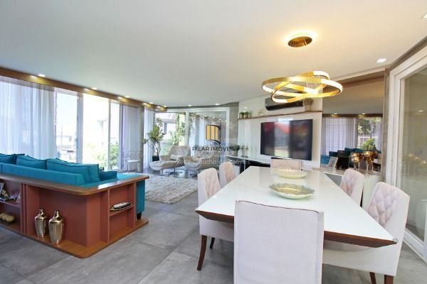Casa Condominio em Porto Alegre, no bairro Hípica, com 3 dormitório(s), e 3 banheiros, à venda.
