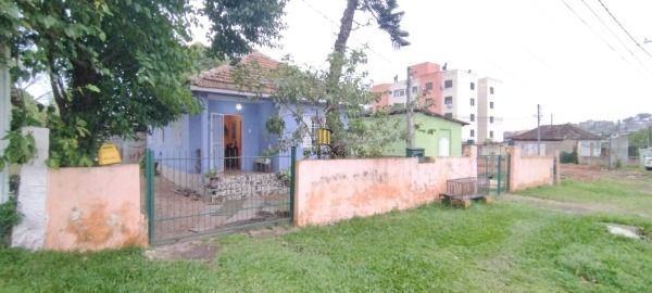 Terreno em Porto Alegre, no bairro Nonoai, à venda.