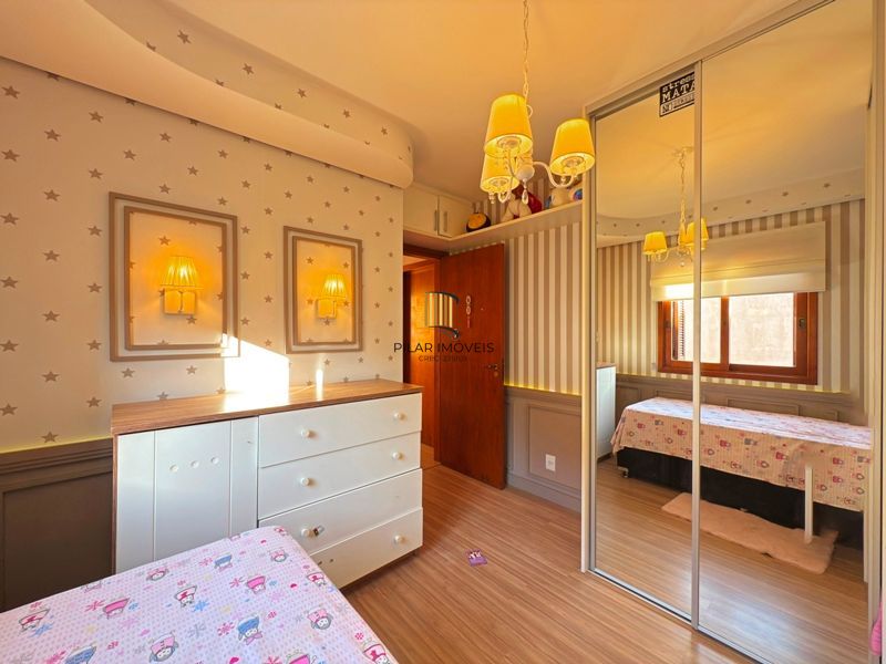 Casa Condominio com 3 dormitórios, sendo 1 suites, 2 vagas - Pedra Redonda